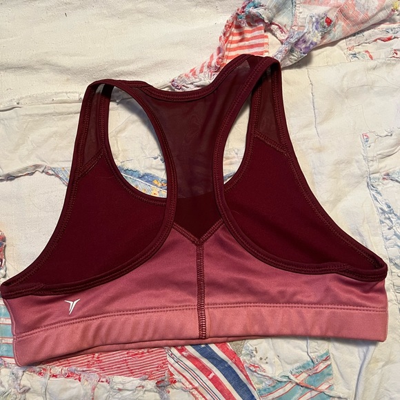 Old navy sports bra - Picture 7 of 7